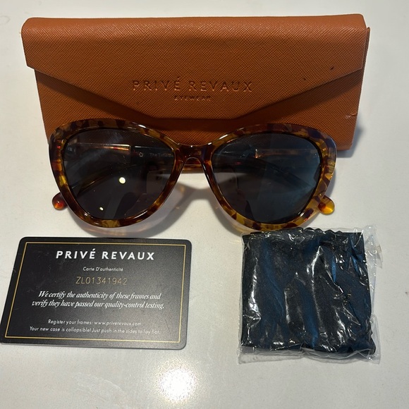 Prive Revaux Tortiose Cat Eye Timeless Sunglasses - Picture 11 of 11